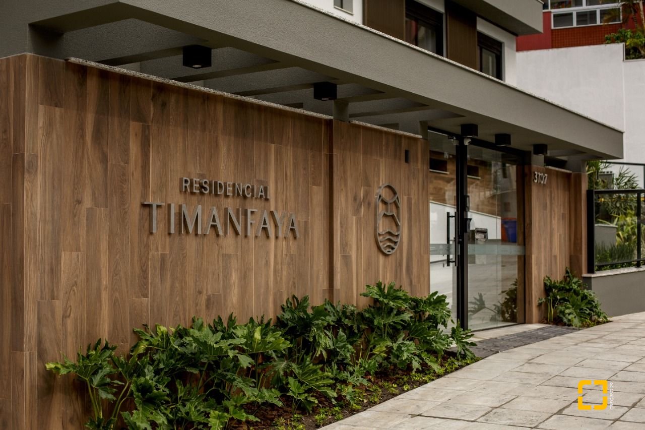 Apartamento com 47m², 1 quarto, 1 garagem, no bairro Canasvieiras em Florianópolis