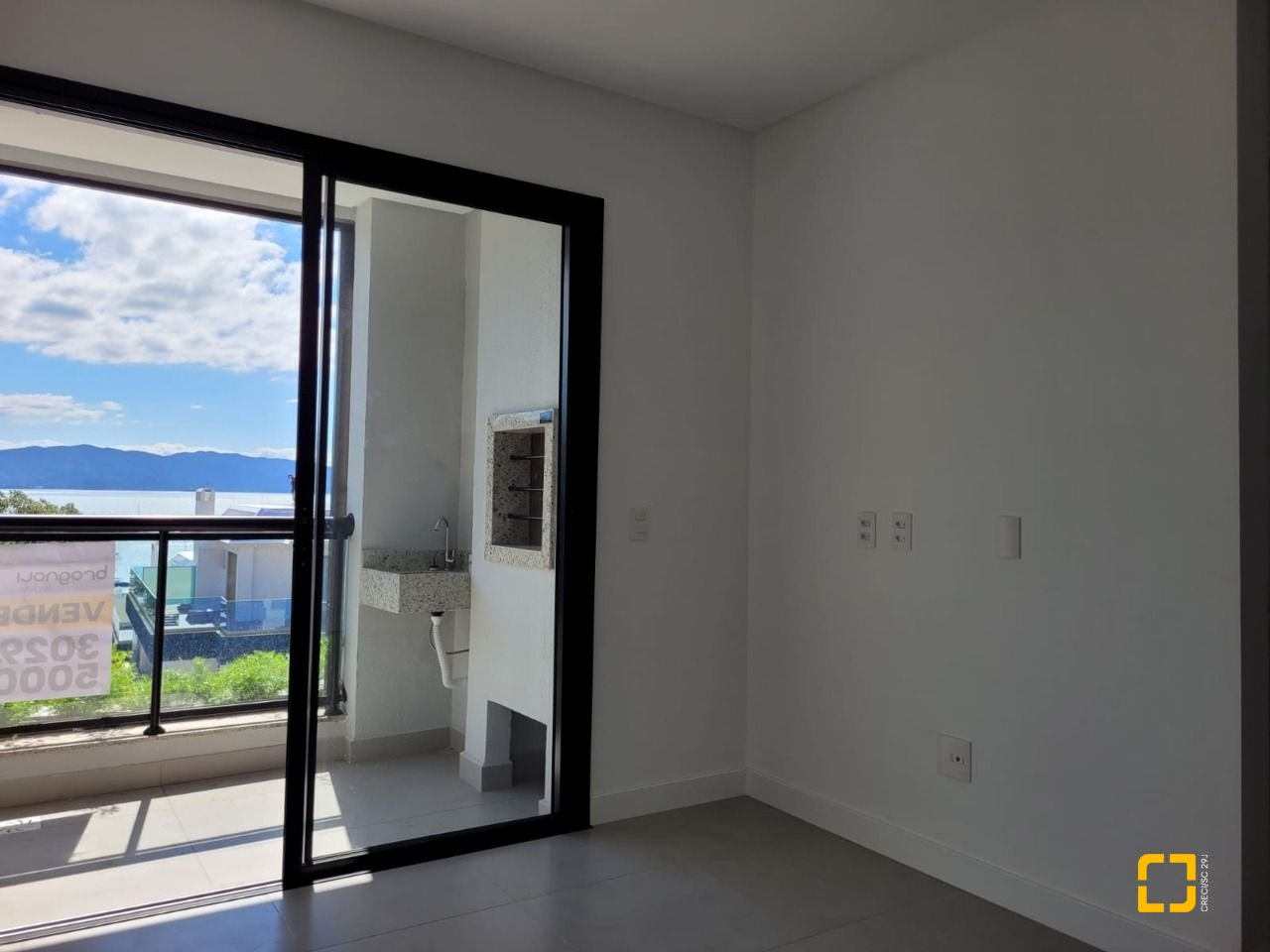 Apartamento com 47m², 1 quarto, 1 garagem, no bairro Canasvieiras em Florianópolis