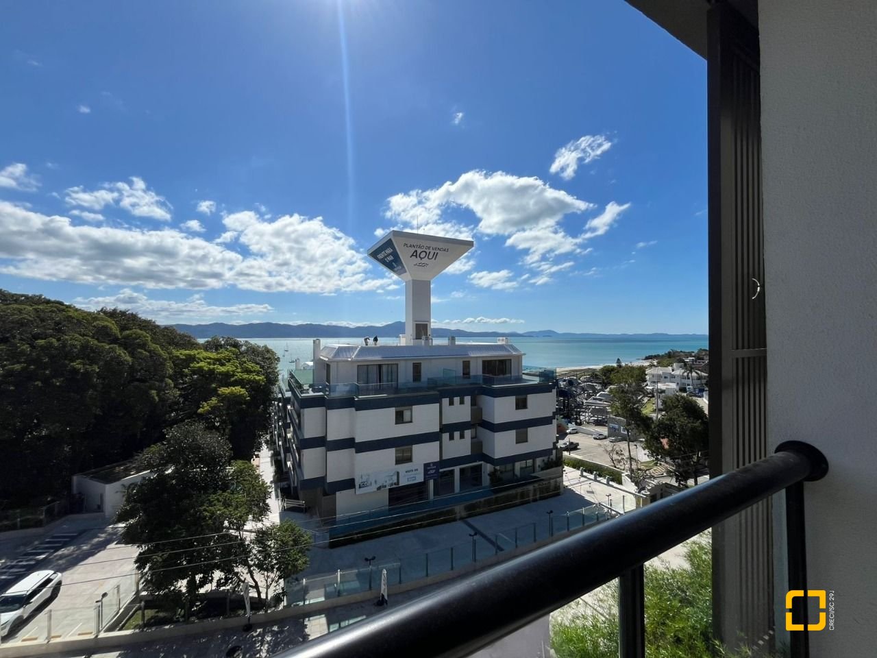 Apartamento com 47m², 1 quarto, 1 garagem, no bairro Canasvieiras em Florianópolis