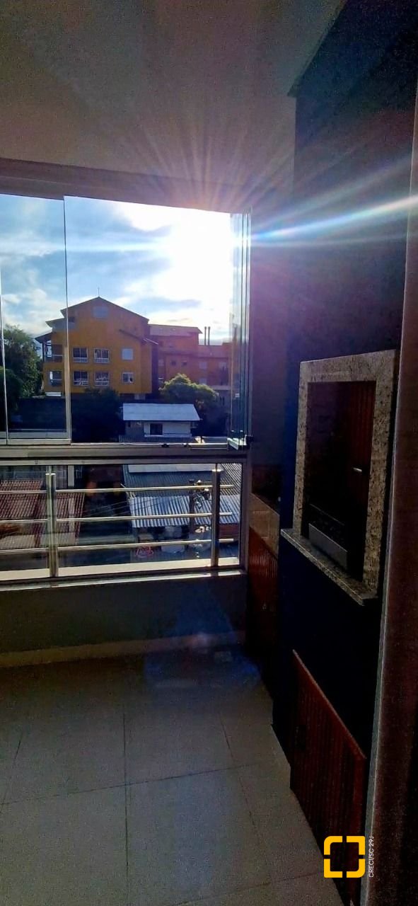 Cobertura com 140m², 4 quartos (sendo 1 suíte), 2 garagens, no bairro Jurerê em Florianópolis