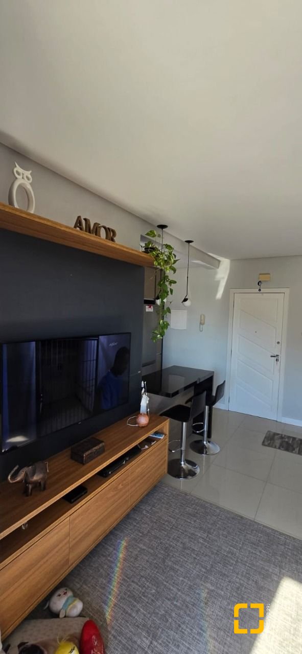 Cobertura com 140m², 4 quartos (sendo 1 suíte), 2 garagens, no bairro Jurerê em Florianópolis