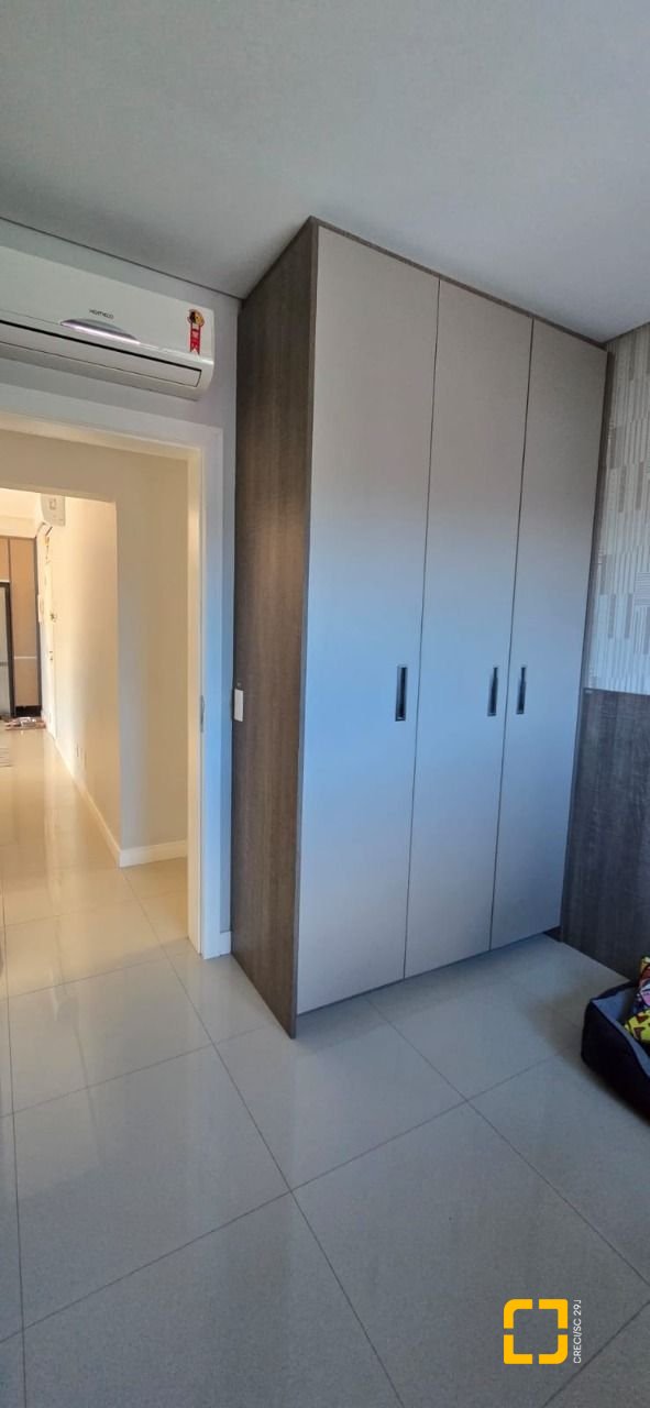 Cobertura com 140m², 4 quartos (sendo 1 suíte), 2 garagens, no bairro Jurerê em Florianópolis