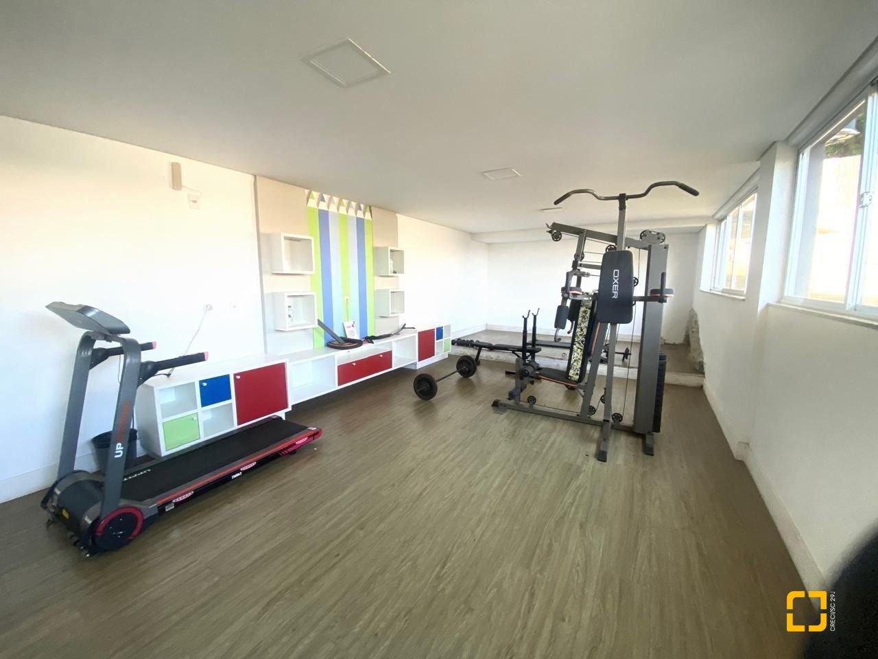 Cobertura com 140m², 4 quartos (sendo 1 suíte), 2 garagens, no bairro Jurerê em Florianópolis