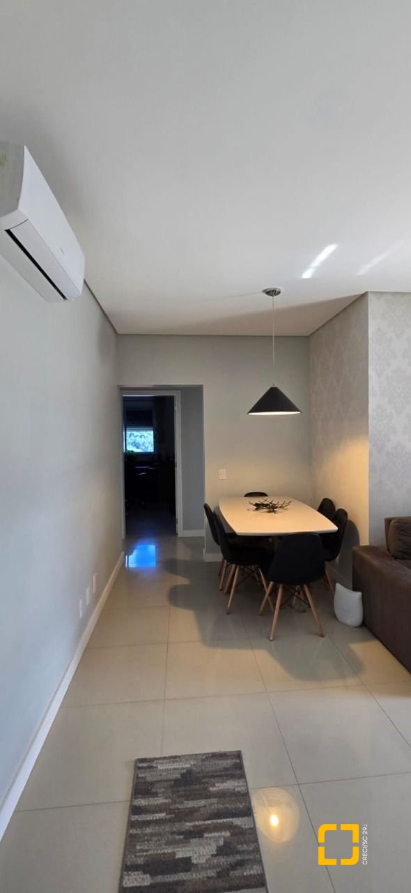 Cobertura com 140m², 4 quartos (sendo 1 suíte), 2 garagens, no bairro Jurerê em Florianópolis