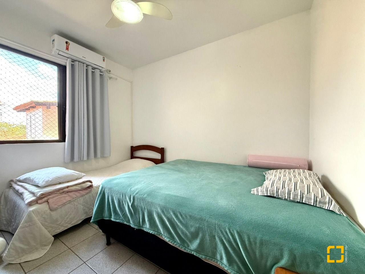 Apartamento com 186m², 7 quartos (sendo 3 suítes), 2 garagens, no bairro Ingleses em Florianópolis
