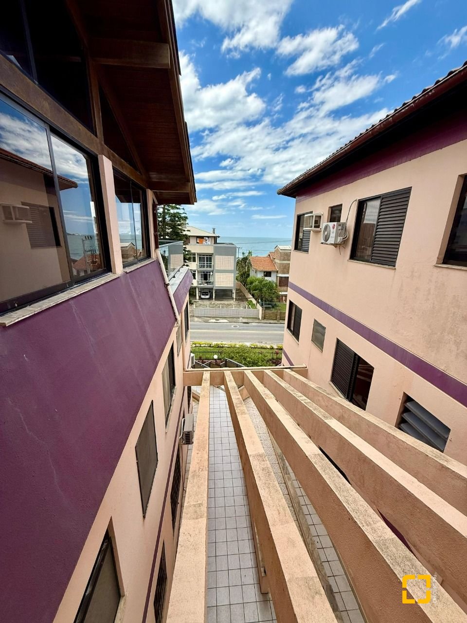 Apartamento com 186m², 7 quartos (sendo 3 suítes), 2 garagens, no bairro Ingleses em Florianópolis