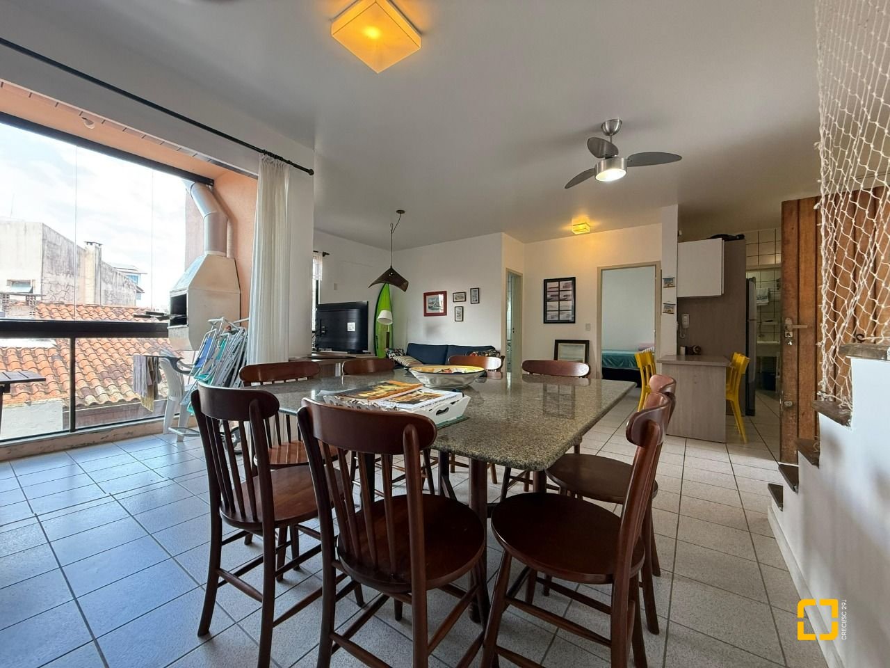 Apartamento com 186m², 7 quartos (sendo 3 suítes), 2 garagens, no bairro Ingleses em Florianópolis