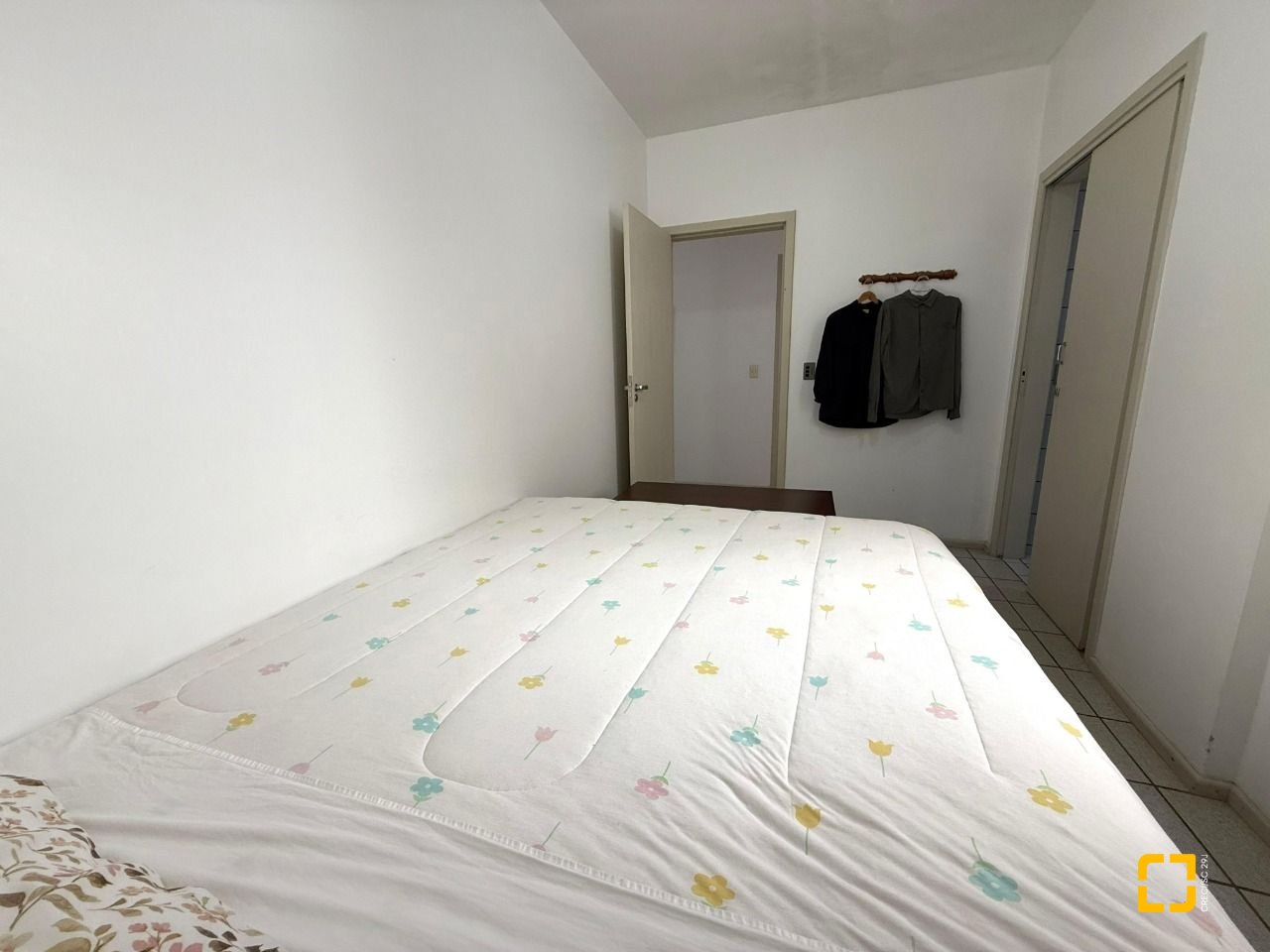 Apartamento com 186m², 7 quartos (sendo 3 suítes), 2 garagens, no bairro Ingleses em Florianópolis