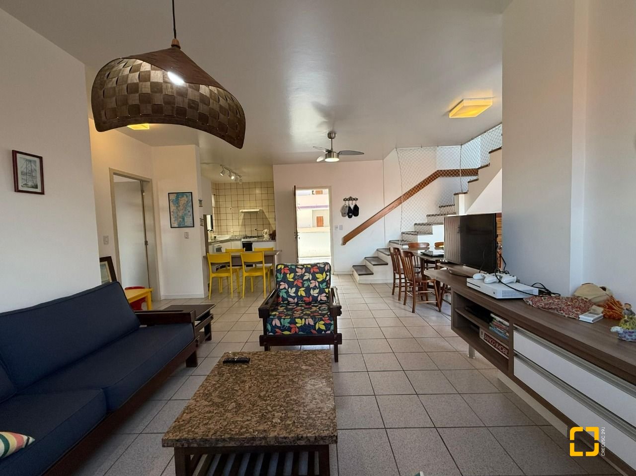 Apartamento com 186m², 7 quartos (sendo 3 suítes), 2 garagens, no bairro Ingleses em Florianópolis