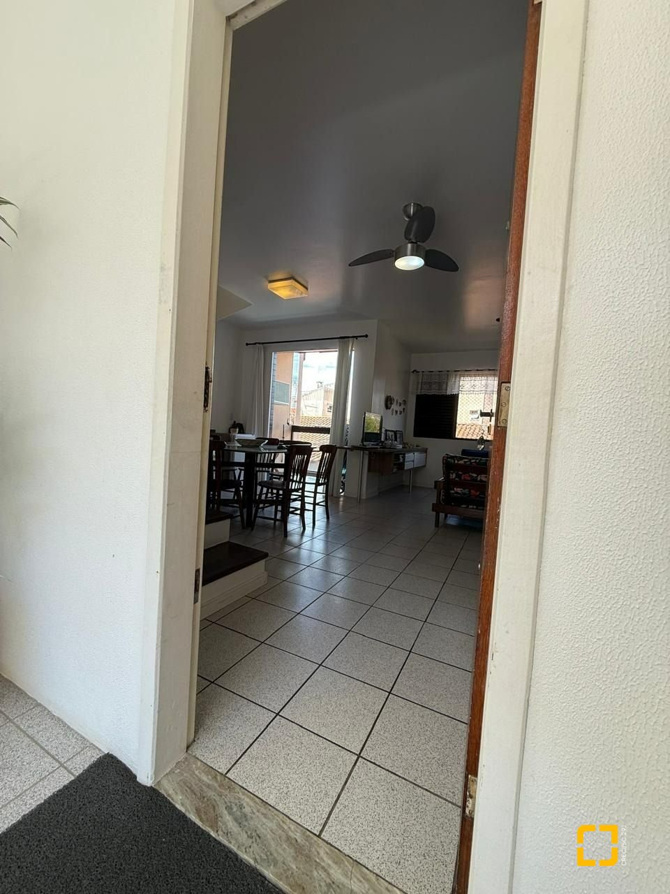 Apartamento com 186m², 7 quartos (sendo 3 suítes), 2 garagens, no bairro Ingleses em Florianópolis