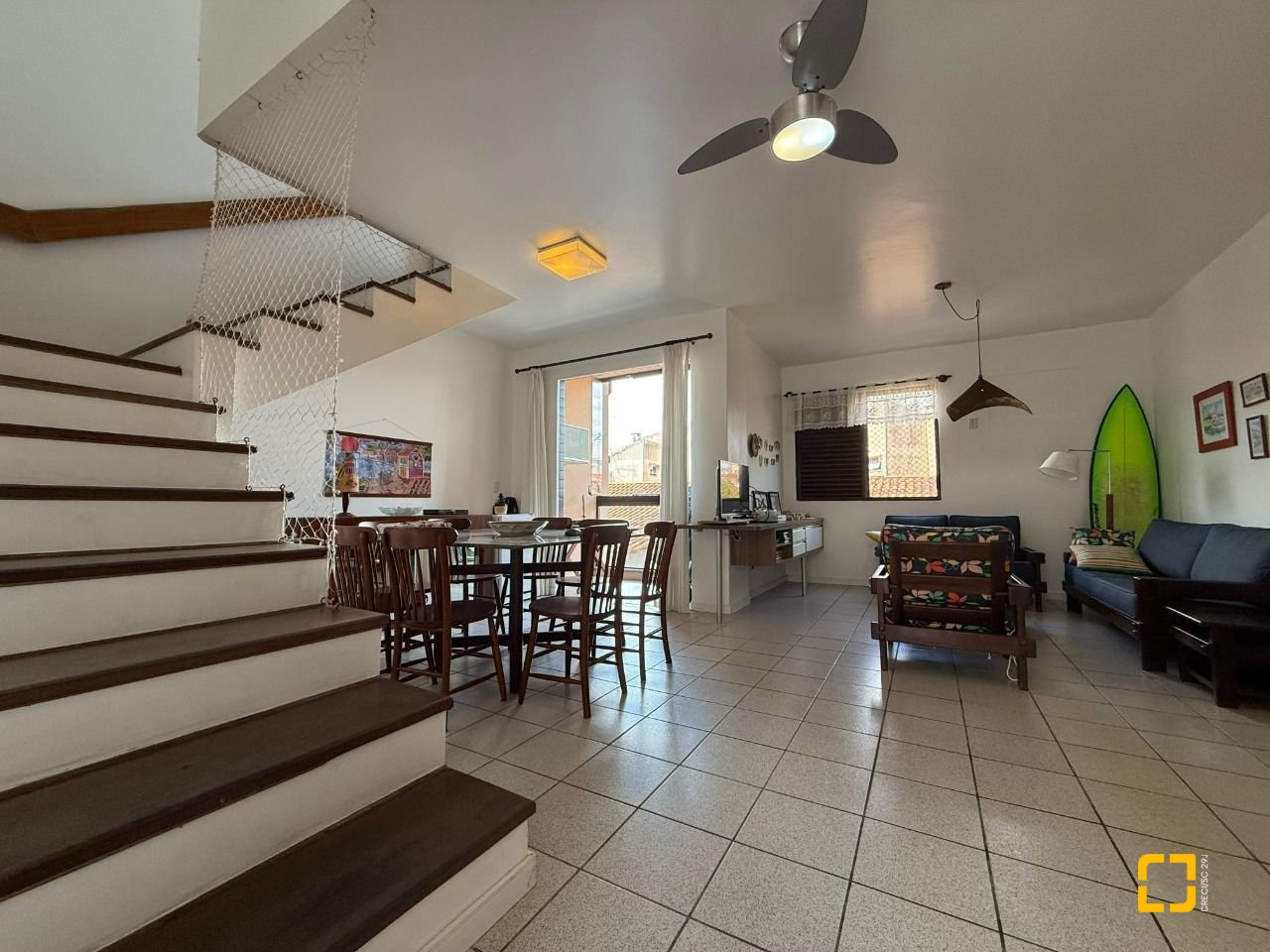 Apartamento com 186m², 4 quartos (sendo 3 suítes), 2 garagens, no bairro Ingleses em Florianópolis