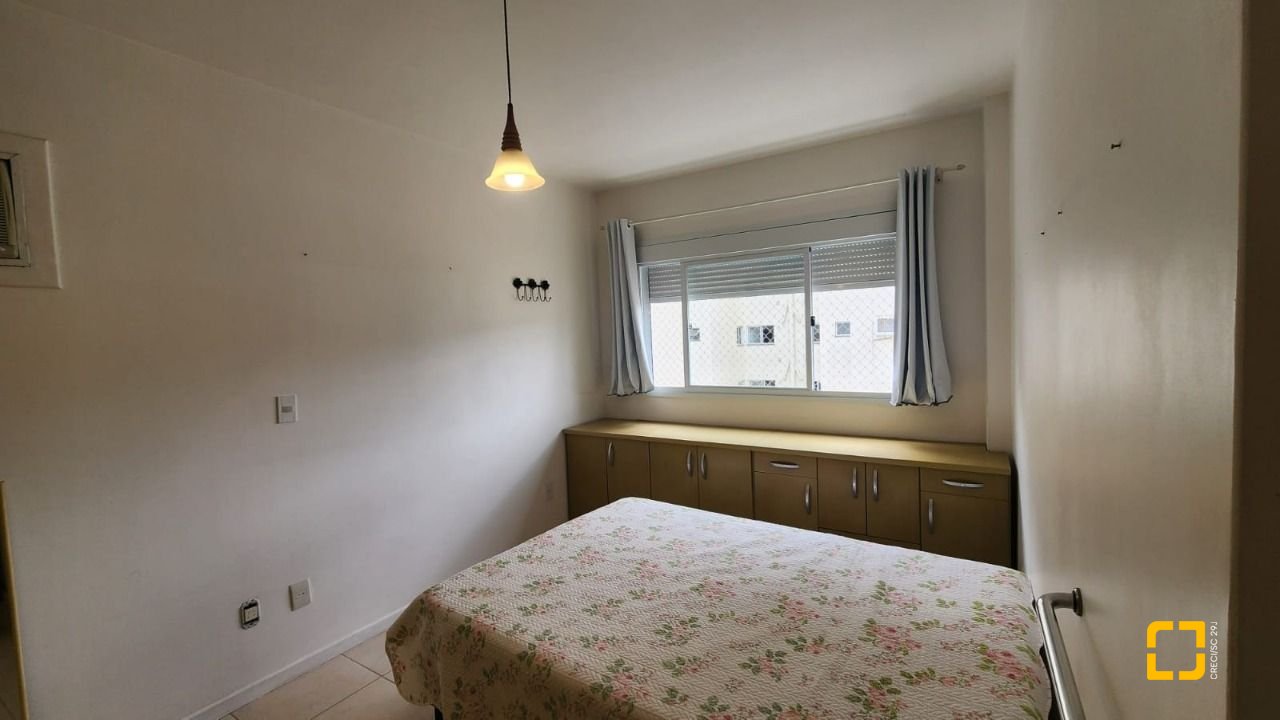 Apartamento com 91m², 4 quartos (sendo 1 suíte), 2 garagens, no bairro Córrego Grande em Florianópolis