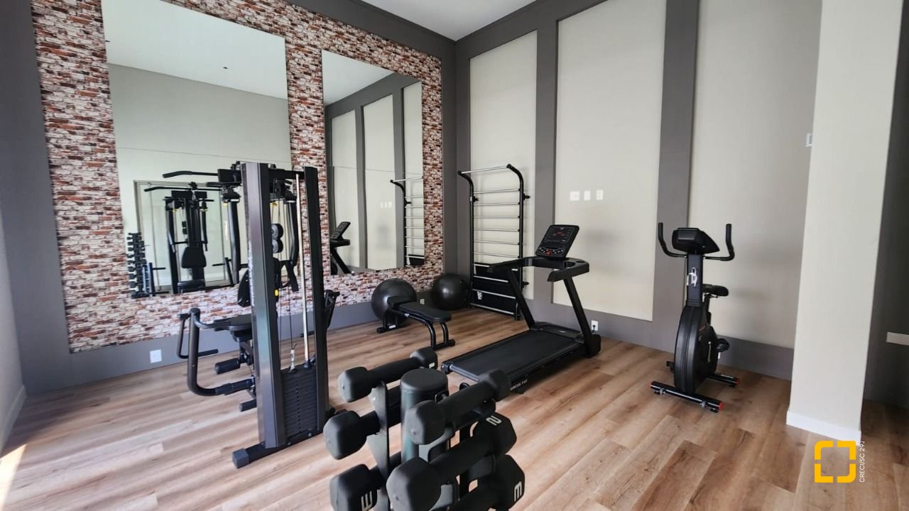 Apartamento com 106m², 4 quartos (sendo 2 suítes), 2 garagens, no bairro João Paulo em Florianópolis