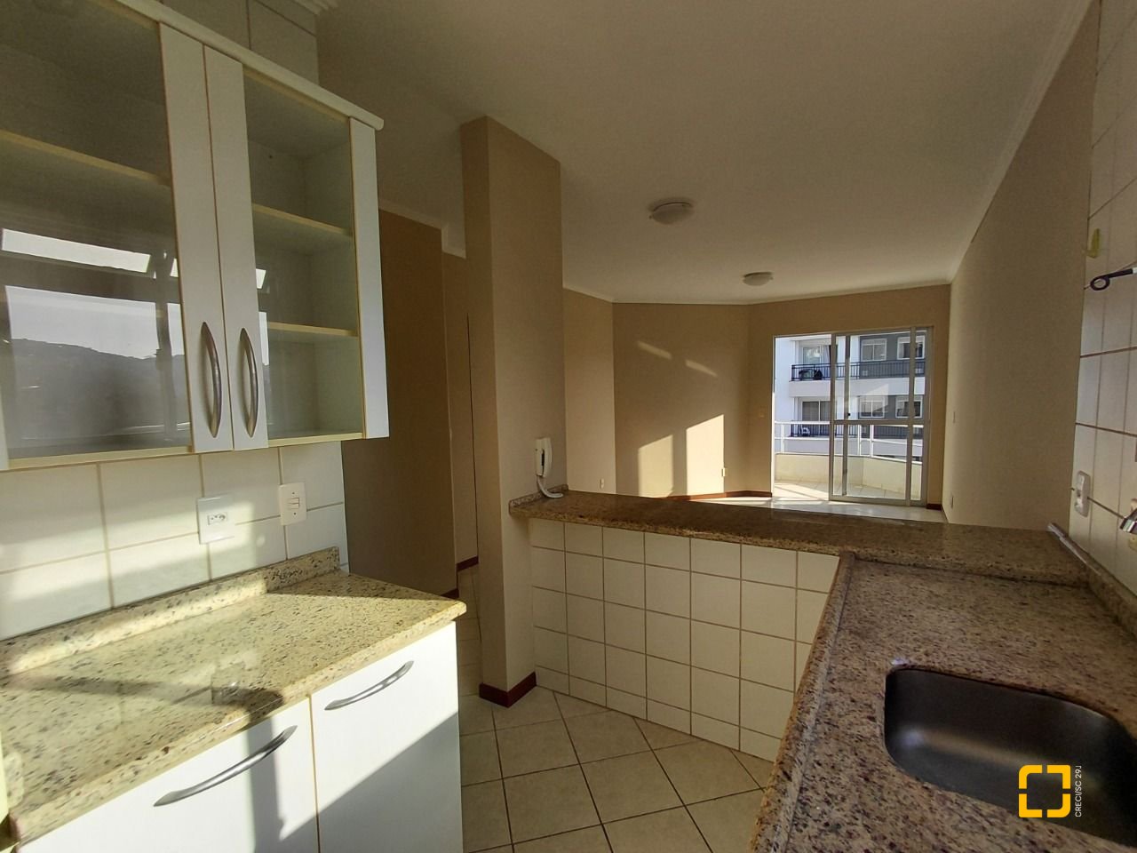 Apartamento com 67m², 2 quartos, 1 garagem, no bairro Pantanal em Florianópolis