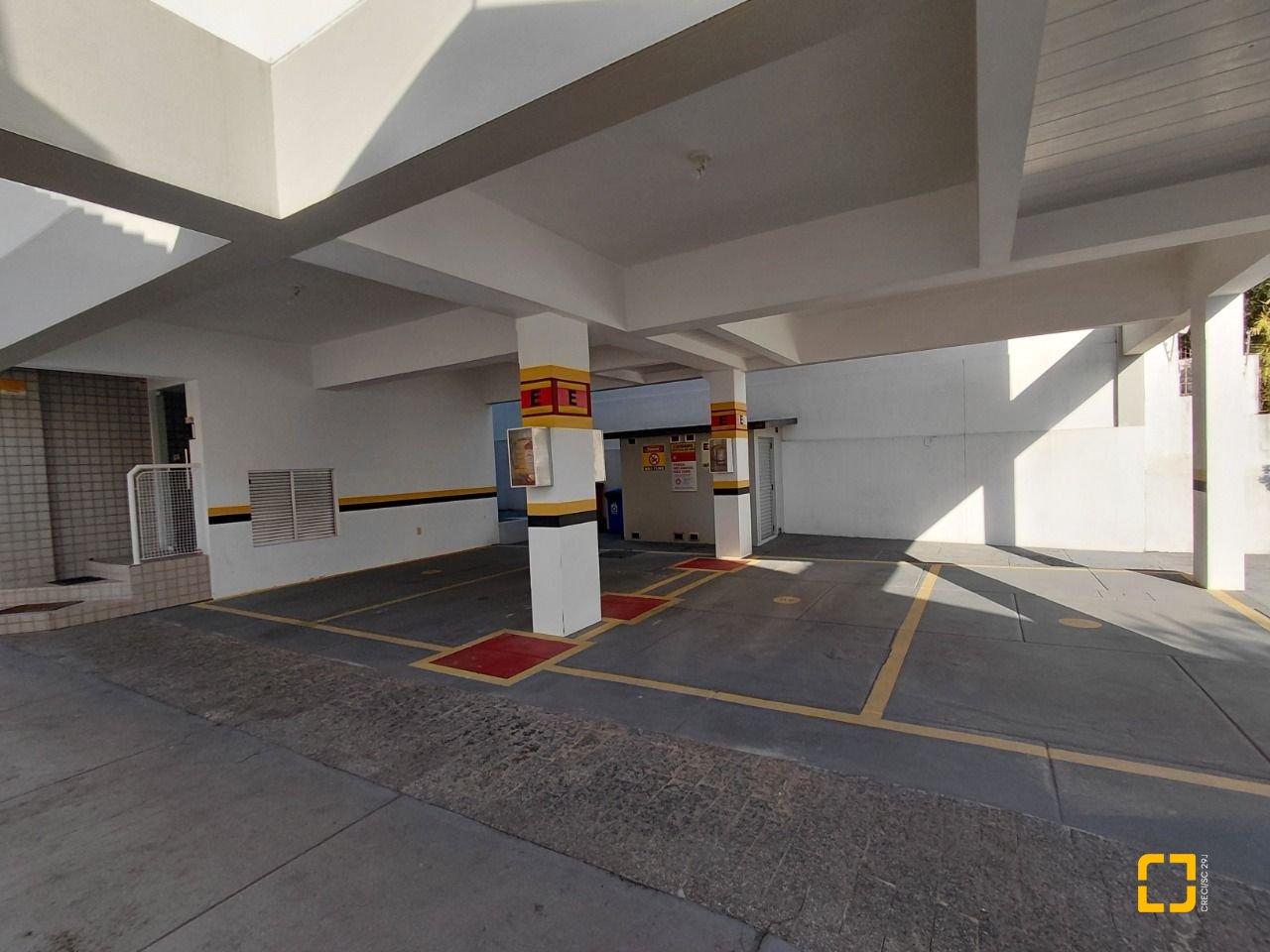 Apartamento com 67m², 2 quartos, 1 garagem, no bairro Pantanal em Florianópolis
