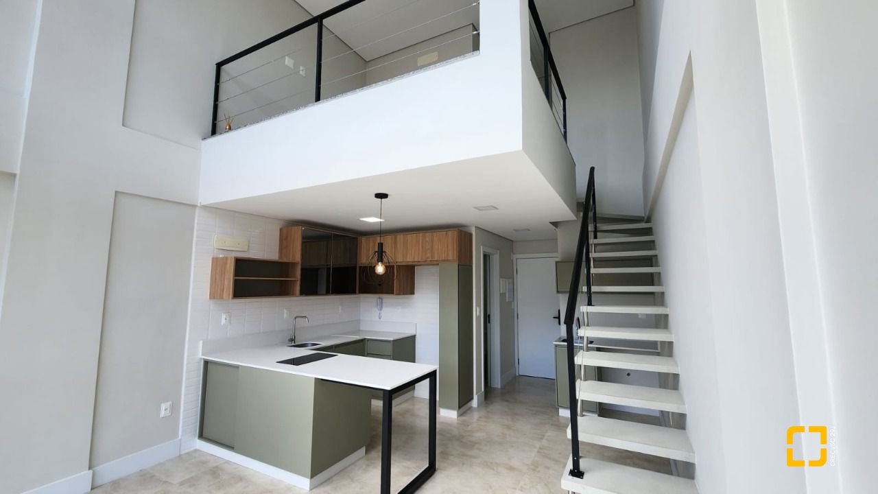 Apartamento com 51m², 1 quarto (sendo 1 suíte), 1 garagem, no bairro Cacupé em Florianópolis