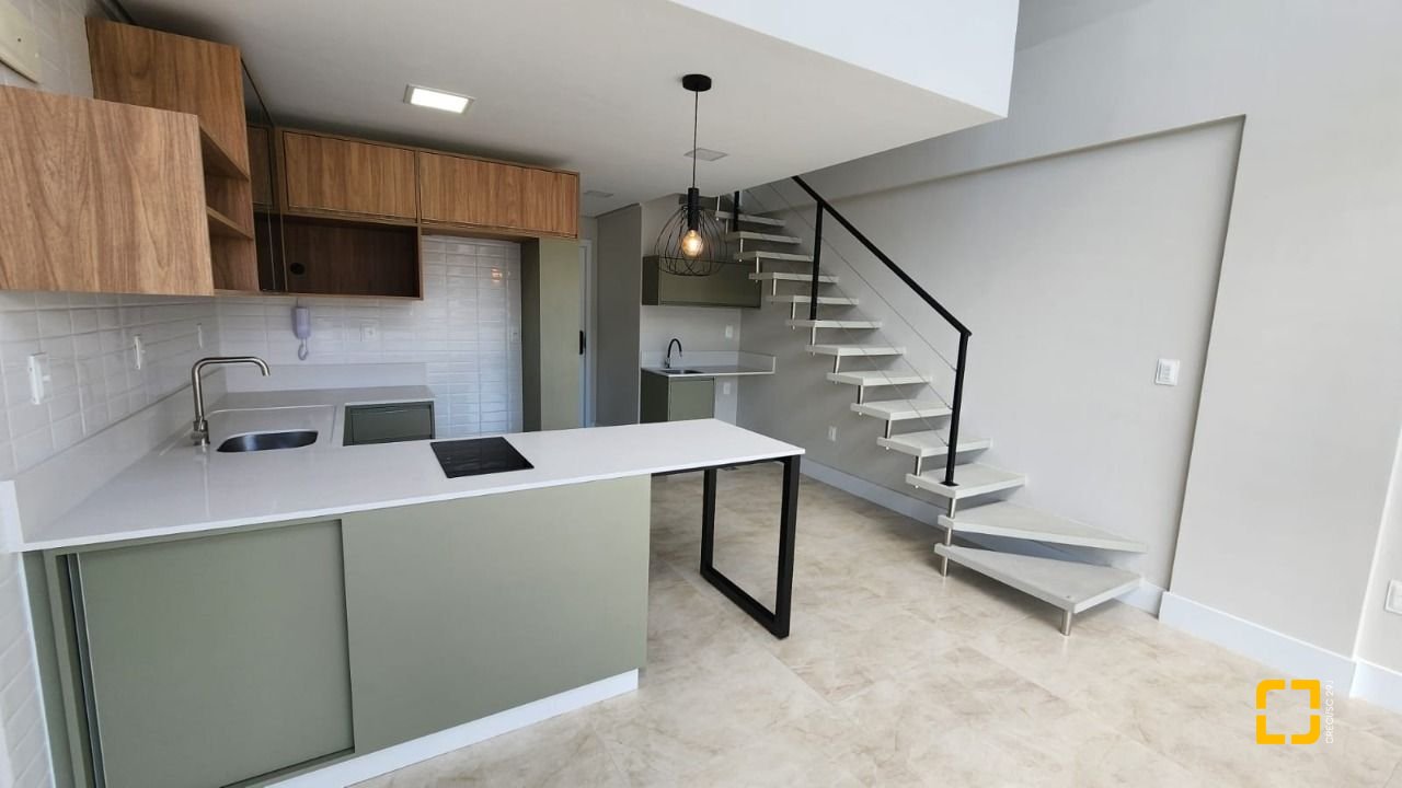 Apartamento com 51m², 1 quarto (sendo 1 suíte), 1 garagem, no bairro Cacupé em Florianópolis