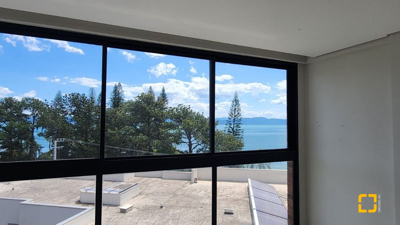 Apartamento com 51m², 1 quarto (sendo 1 suíte), 1 garagem, no bairro Cacupé em Florianópolis