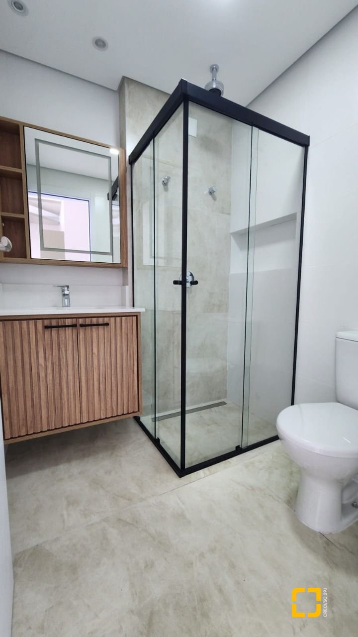 Apartamento com 51m², 1 quarto (sendo 1 suíte), 1 garagem, no bairro Cacupé em Florianópolis