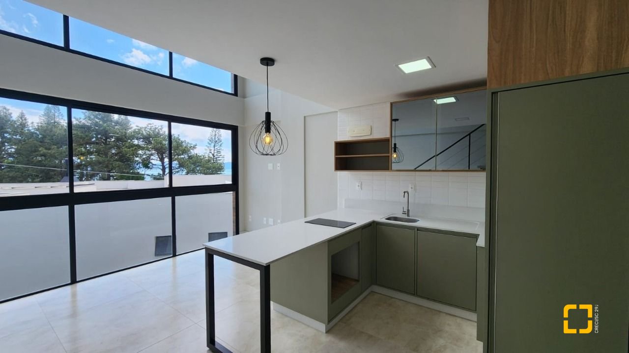 Apartamento com 51m², 1 quarto (sendo 1 suíte), 1 garagem, no bairro Cacupé em Florianópolis