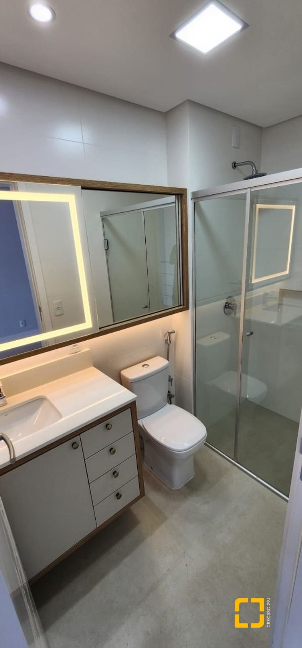 Apartamento com 51m², 1 quarto (sendo 1 suíte), 1 garagem, no bairro Cacupé em Florianópolis