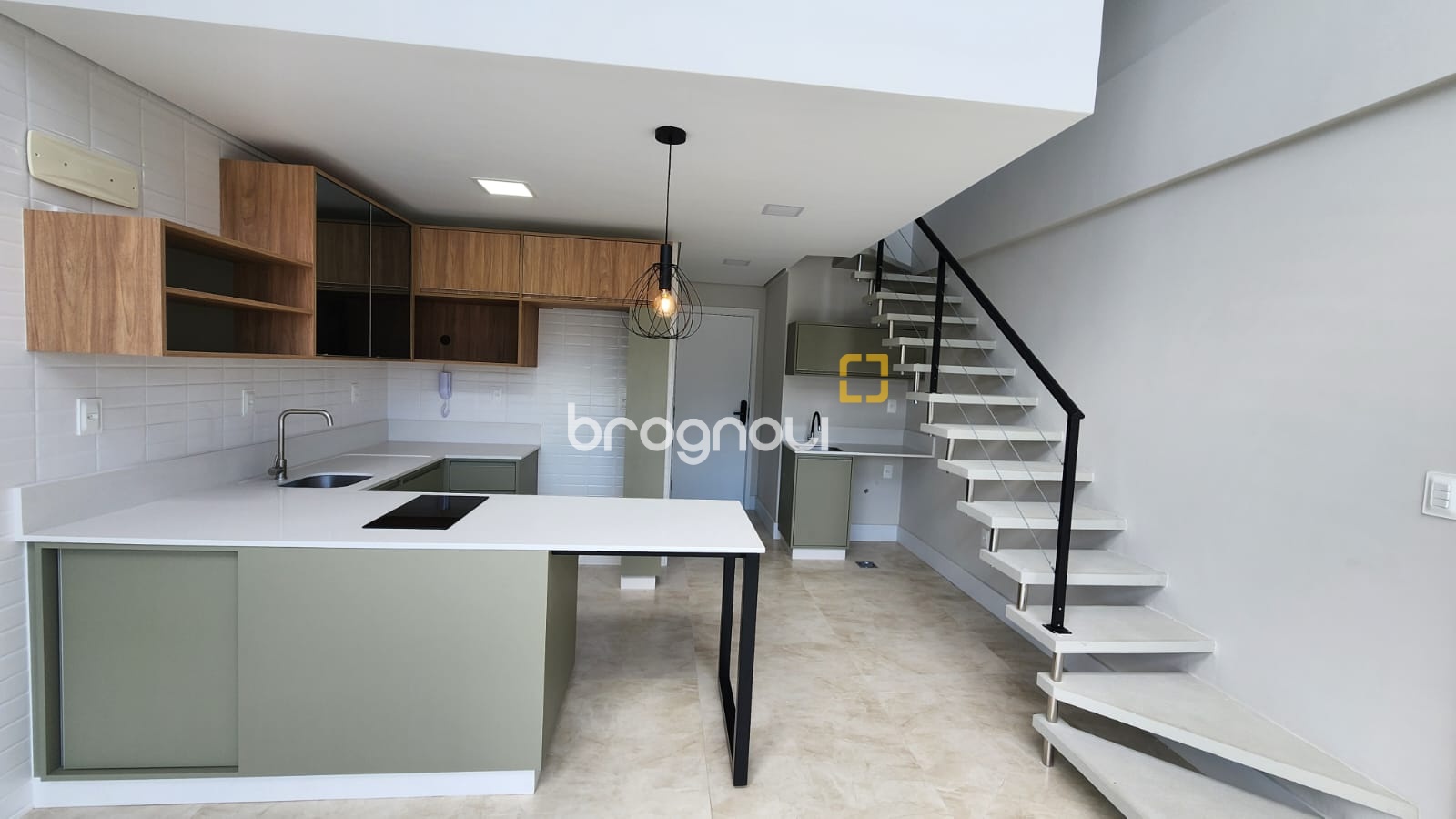 Apartamento com 51m², 1 quarto (sendo 1 suíte), 1 garagem, no bairro Cacupé em Florianópolis