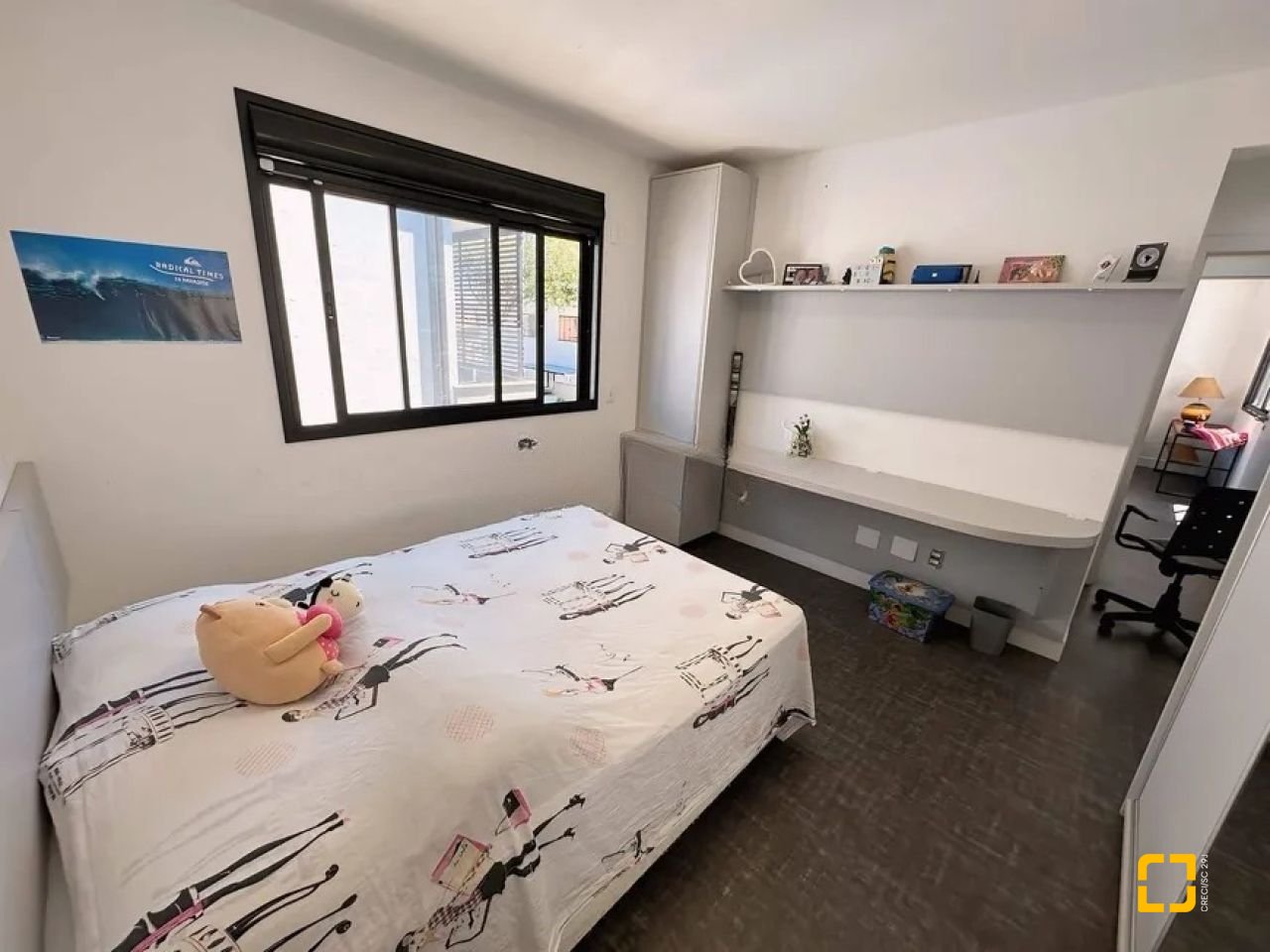 Casa de Condomínio com 275m², 7 quartos (sendo 3 suítes), 6 garagens, no bairro Campeche em Florianópolis