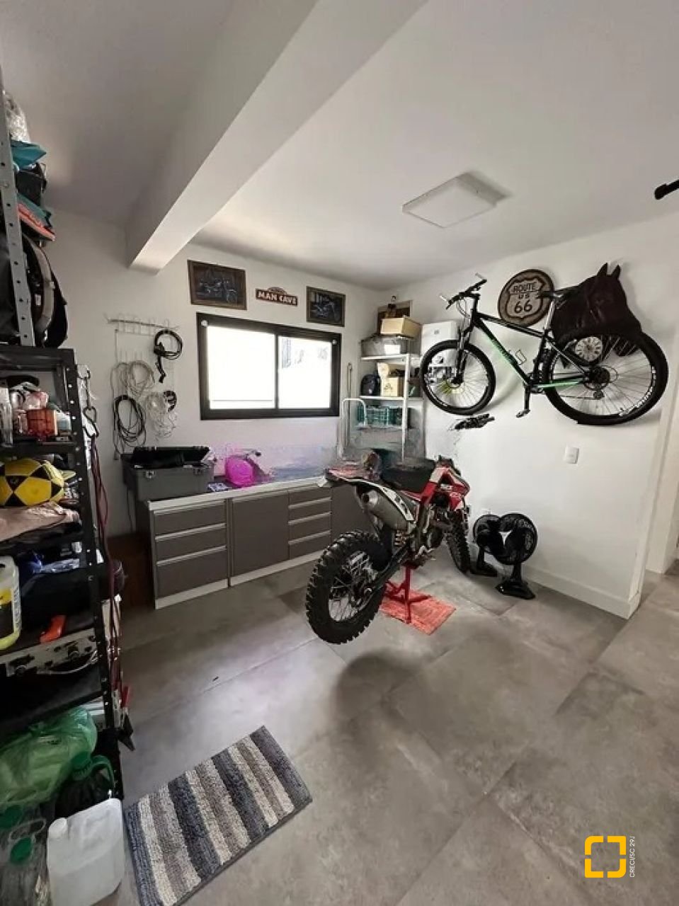 Casa de Condomínio com 275m², 7 quartos (sendo 3 suítes), 6 garagens, no bairro Campeche em Florianópolis