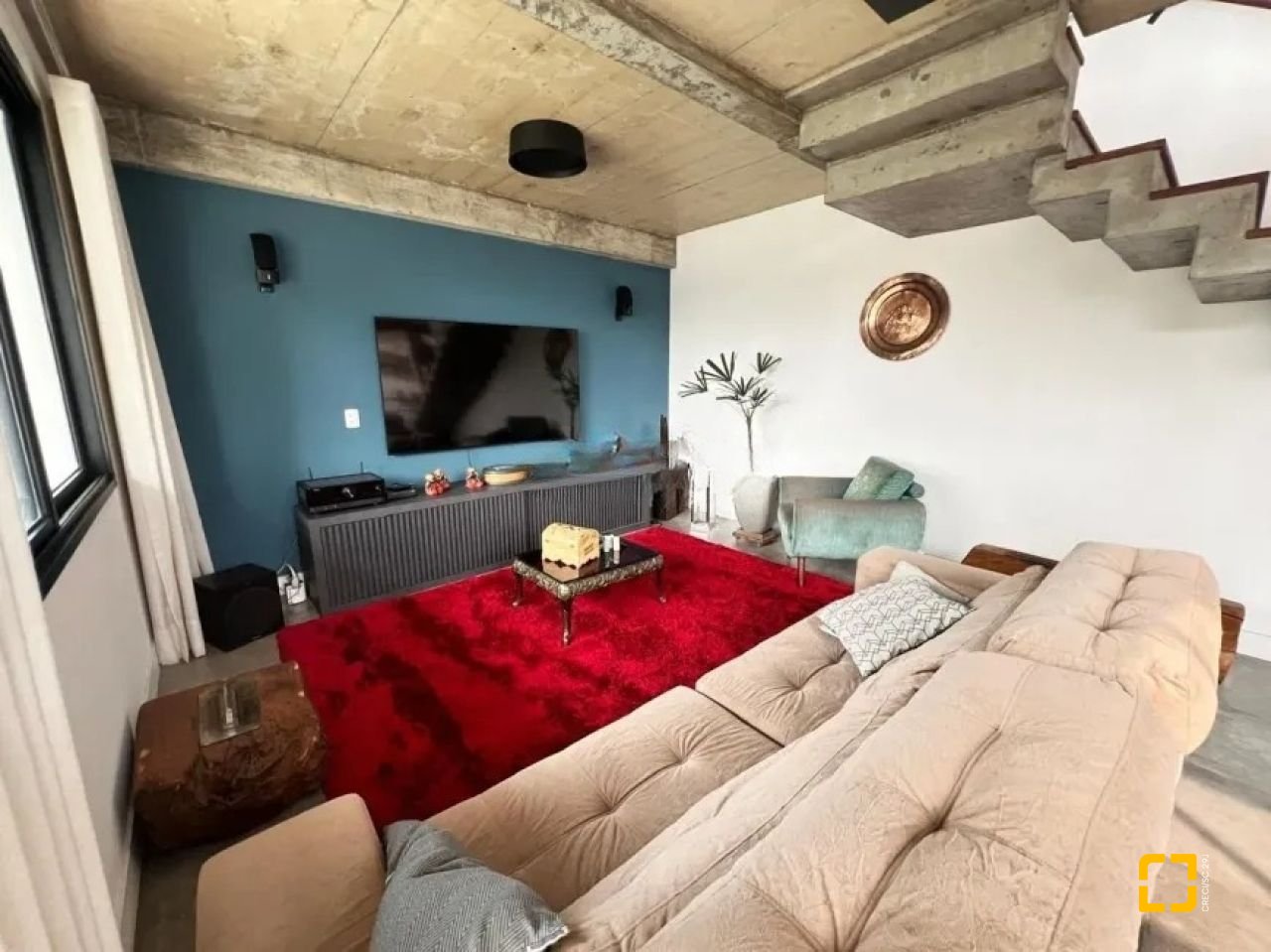 Casa de Condomínio com 275m², 7 quartos (sendo 3 suítes), 6 garagens, no bairro Campeche em Florianópolis