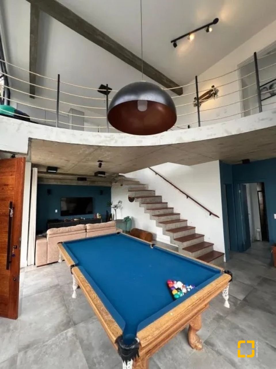 Casa de Condomínio com 275m², 7 quartos (sendo 3 suítes), 6 garagens, no bairro Campeche em Florianópolis