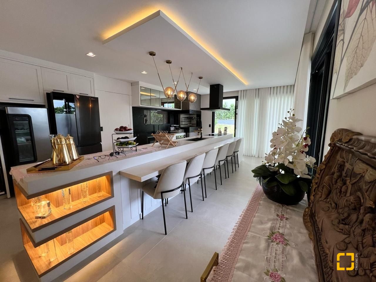 Casa de Condomínio com 225m², 3 quartos (sendo 3 suítes), 2 garagens, no bairro Ingleses do Rio Vermelho em Florianópolis