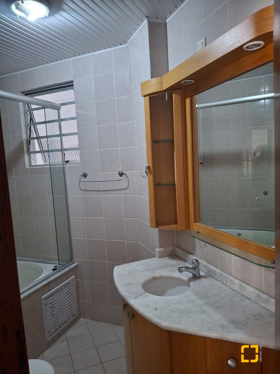 Apartamento com 103m², 3 quartos (sendo 1 suíte), 1 garagem, no bairro Campinas em São José
