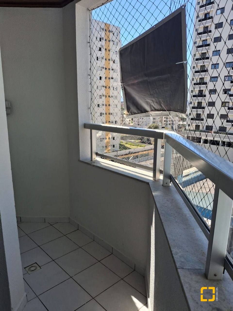 Apartamento com 103m², 3 quartos (sendo 1 suíte), 1 garagem, no bairro Campinas em São José