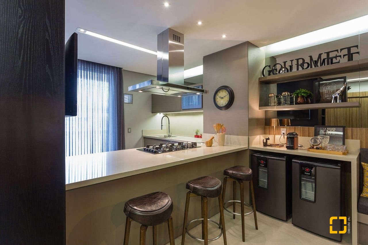 Apartamento com 143m², 3 quartos (sendo 3 suítes), 3 garagens, no bairro Campinas em São José