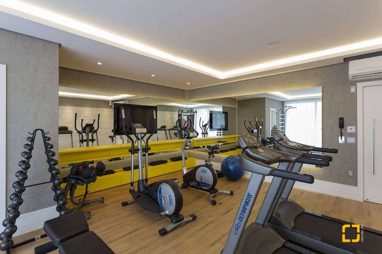 Apartamento com 143m², 3 quartos (sendo 3 suítes), 3 garagens, no bairro Campinas em São José