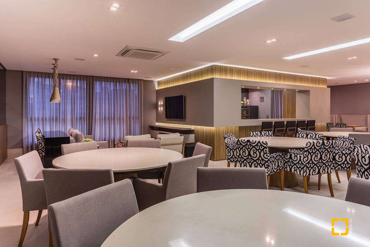 Apartamento com 143m², 3 quartos (sendo 3 suítes), 3 garagens, no bairro Campinas em São José