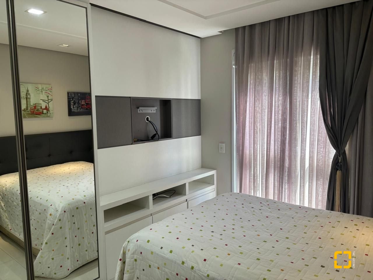 Apartamento com 143m², 3 quartos (sendo 3 suítes), 3 garagens, no bairro Campinas em São José