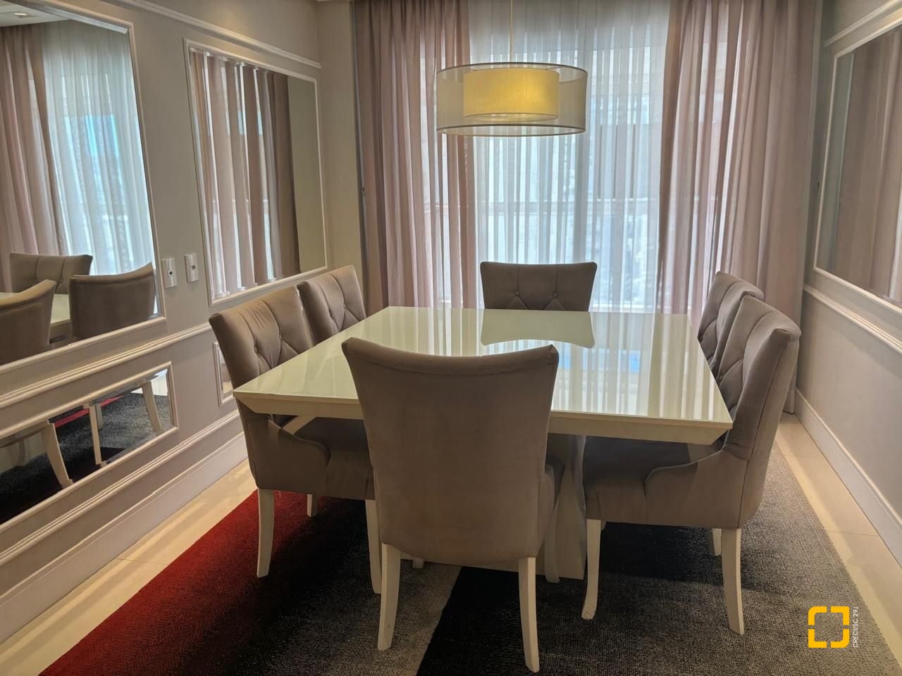 Apartamento com 143m², 3 quartos (sendo 3 suítes), 3 garagens, no bairro Campinas em São José