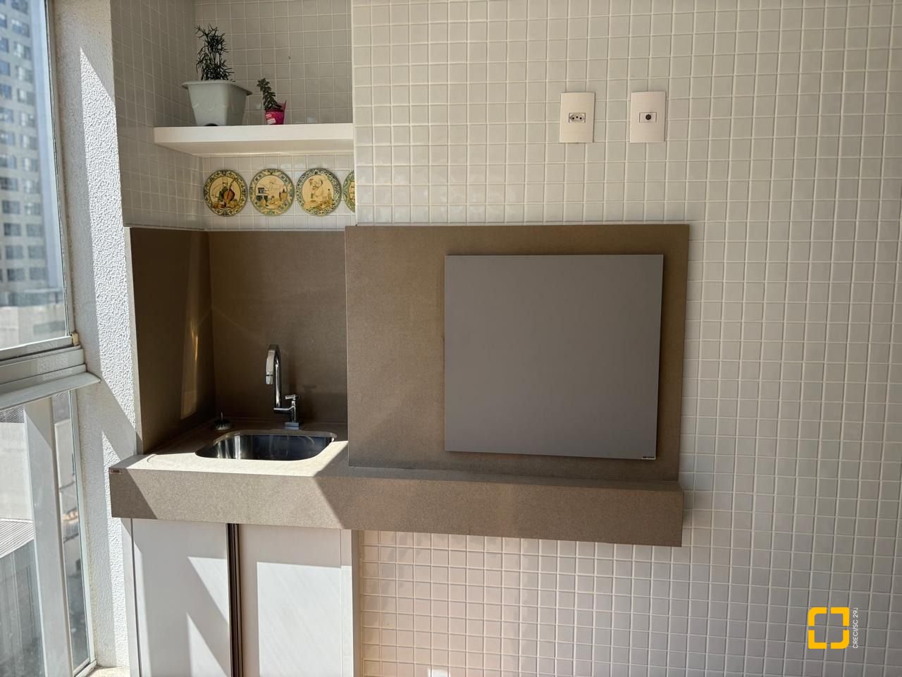 Apartamento com 143m², 3 quartos (sendo 3 suítes), 3 garagens, no bairro Campinas em São José