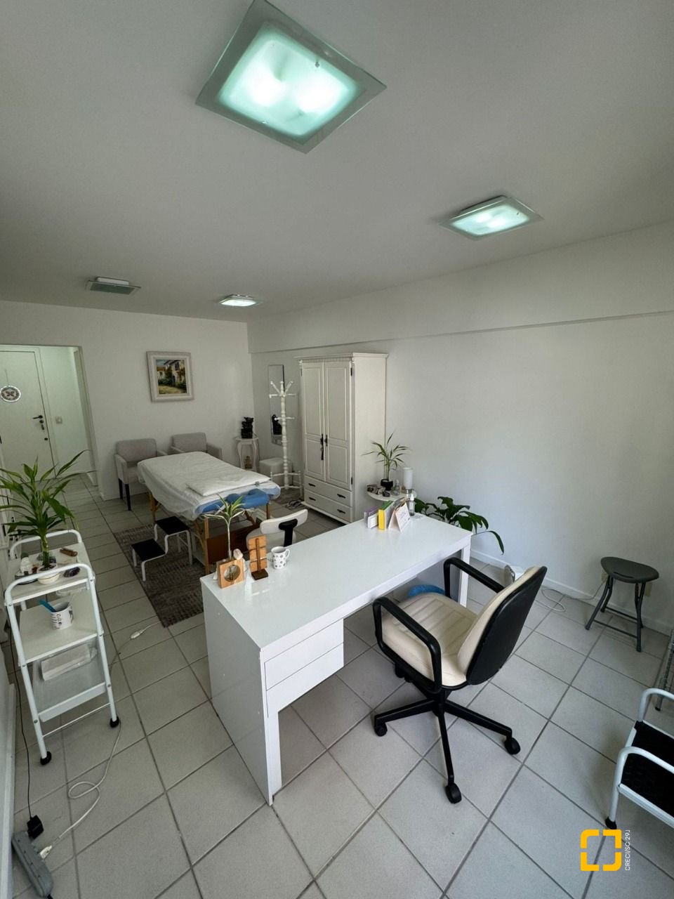 Sala com 31m², no bairro Centro em Florianópolis