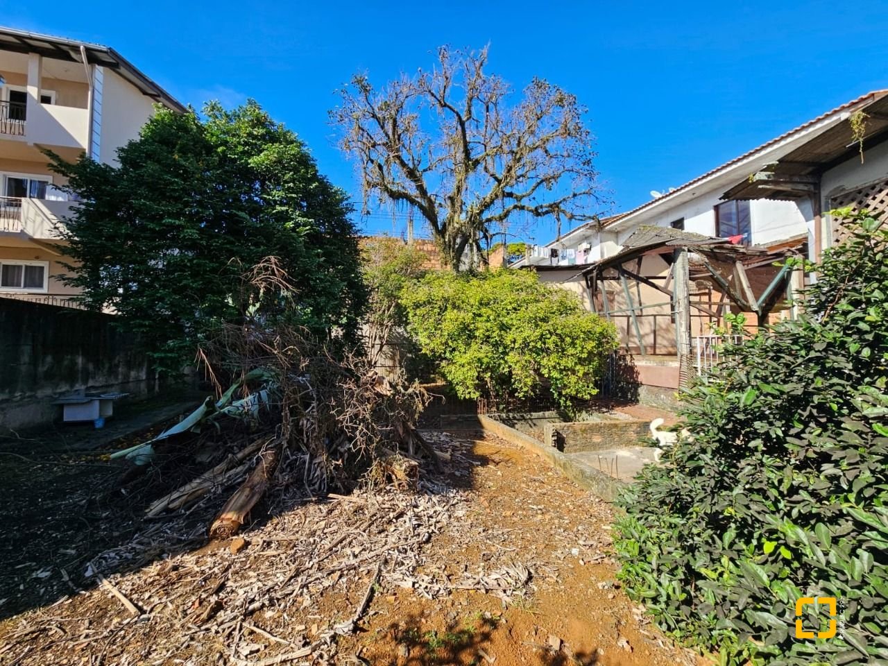 Terreno com 720m², no bairro Jardim Cidade de Florianópolis em São José