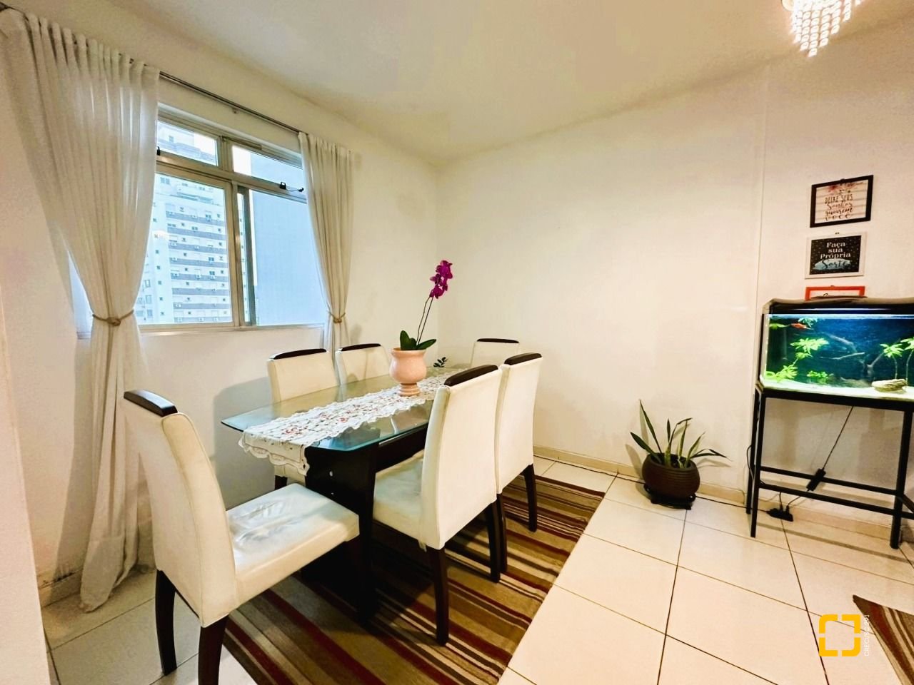 Apartamento com 56m², 2 quartos, no bairro Barreiros em São José