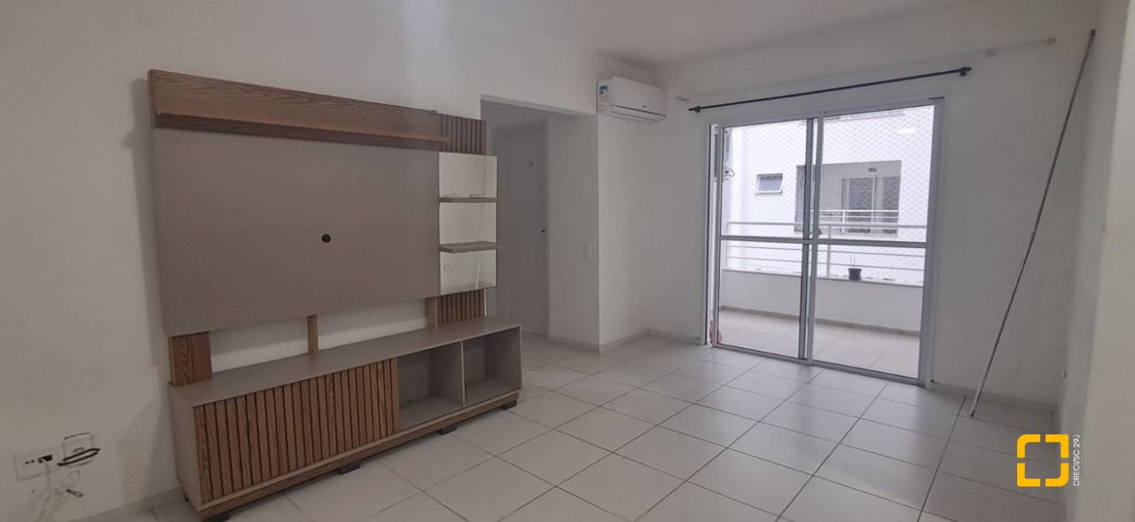 Apartamento com 67m², 3 quartos (sendo 1 suíte), 1 garagem, no bairro Canasvieiras em Florianópolis