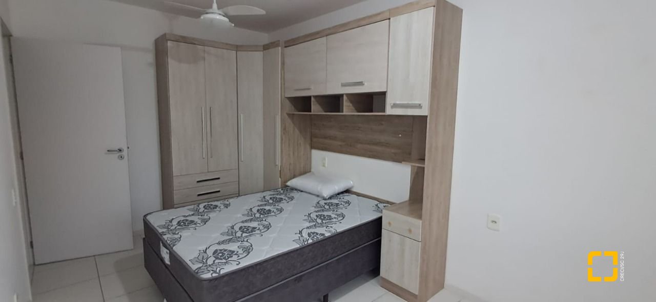Apartamento com 67m², 3 quartos (sendo 1 suíte), 1 garagem, no bairro Canasvieiras em Florianópolis