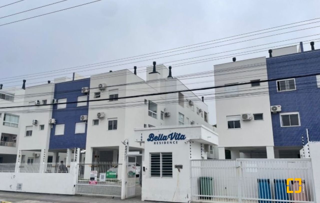 Apartamento com 67m², 3 quartos (sendo 1 suíte), 1 garagem, no bairro Canasvieiras em Florianópolis