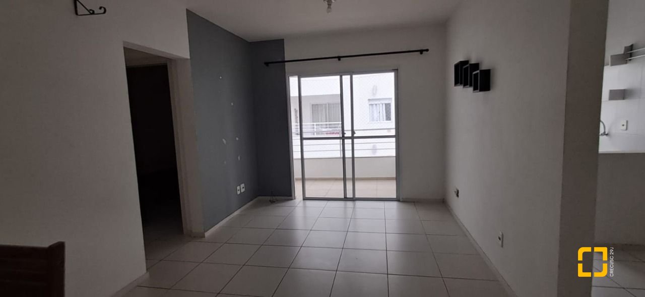 Apartamento com 67m², 3 quartos (sendo 1 suíte), 1 garagem, no bairro Canasvieiras em Florianópolis