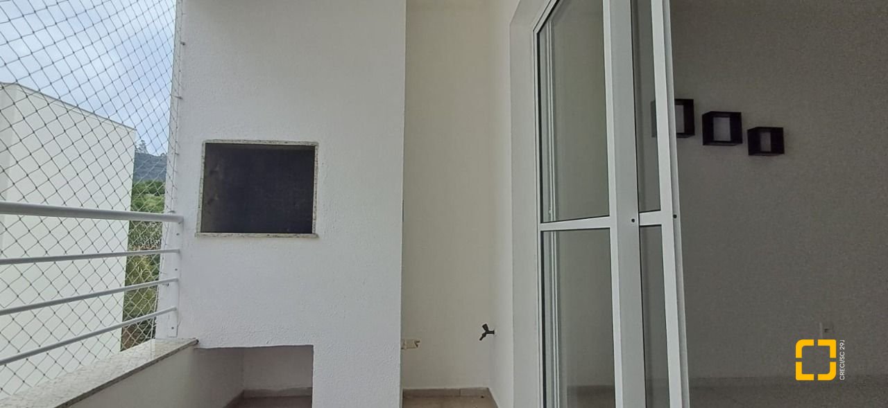 Apartamento com 67m², 3 quartos (sendo 1 suíte), 1 garagem, no bairro Canasvieiras em Florianópolis