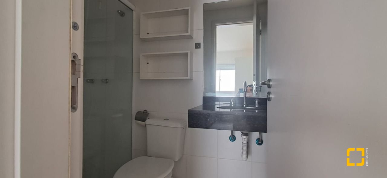 Apartamento com 67m², 3 quartos (sendo 1 suíte), 1 garagem, no bairro Canasvieiras em Florianópolis