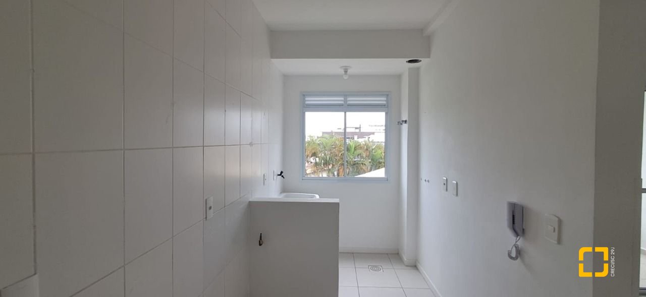 Apartamento com 67m², 3 quartos (sendo 1 suíte), 1 garagem, no bairro Canasvieiras em Florianópolis