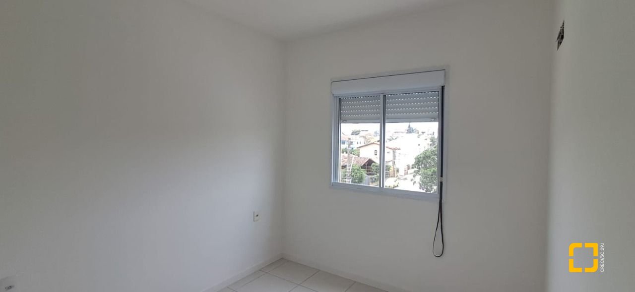 Apartamento com 67m², 3 quartos (sendo 1 suíte), 1 garagem, no bairro Canasvieiras em Florianópolis